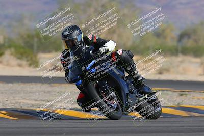 media/Nov-05-2022-SoCal Trackdays (Sat) [[f8d9b725ab]]/Turn 5 (940am)/